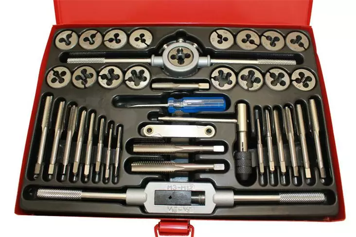 Kierretyökalusarja 40 osaa - Autotyökalut ja tarvikkeet - 6430032158167 - 1